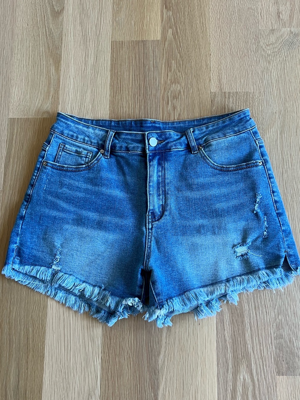 Amazon Blue Frayed Hem Denim Shorts, Size Large
